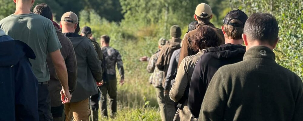 Valga Puu töötajad metsas välipäeval Valgamaal